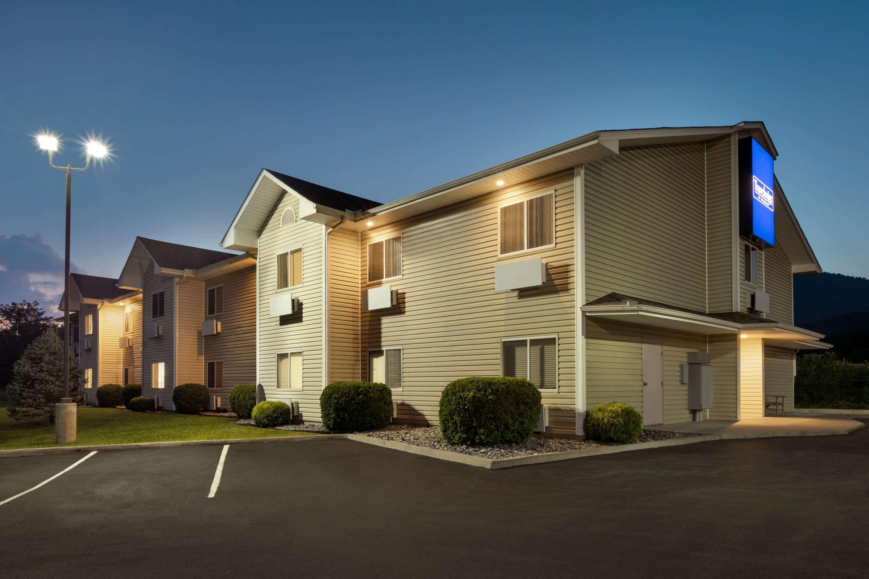 Travelodge By Wyndham Low Moor Near Covington Екстериор снимка