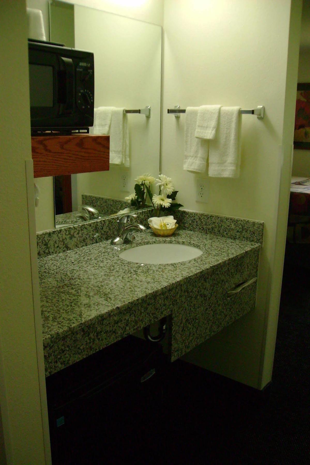 Travelodge By Wyndham Low Moor Near Covington Екстериор снимка